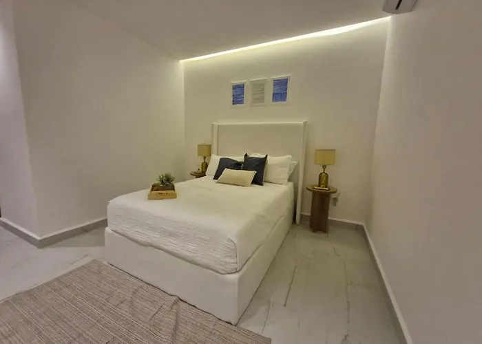 Super Cute Flat On 5th Ave In Pdc Steps From Playa del Carmen
