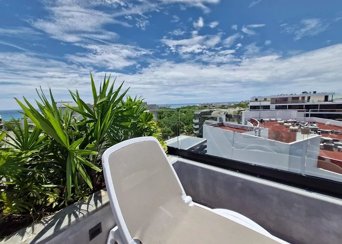 Super Cute Flat On 5th Ave In Pdc Steps From Playa del Carmen