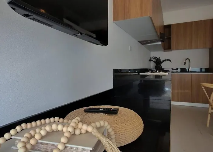 Super Cute Flat On 5th Ave In Pdc Steps From *