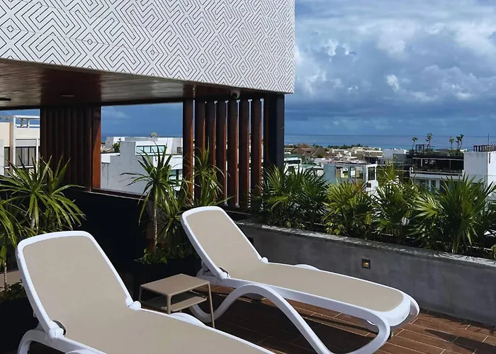 Super Cute Flat On 5th Ave In Pdc Steps From Playa del Carmen